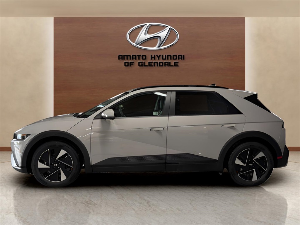 2025 Hyundai Ioniq 5 SEL photo 3