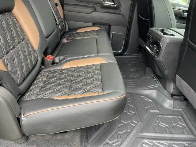 2025 Chevrolet Silverado 2500HD LTZ photo 11