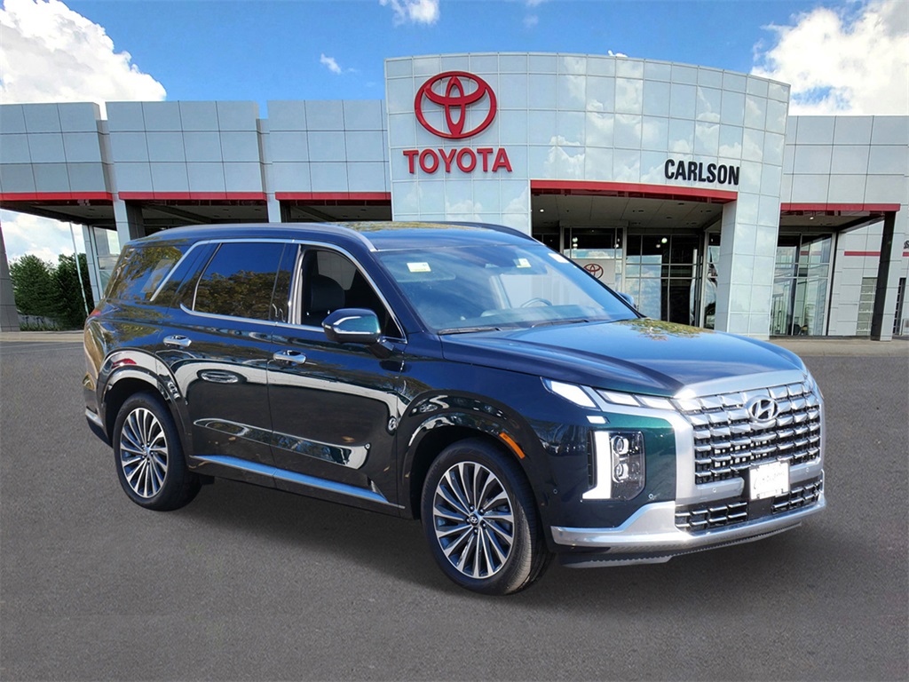 Used 2025 Hyundai Palisade Calligraphy with VIN KM8R7DGE0SU883231 for sale in Minneapolis, Minnesota
