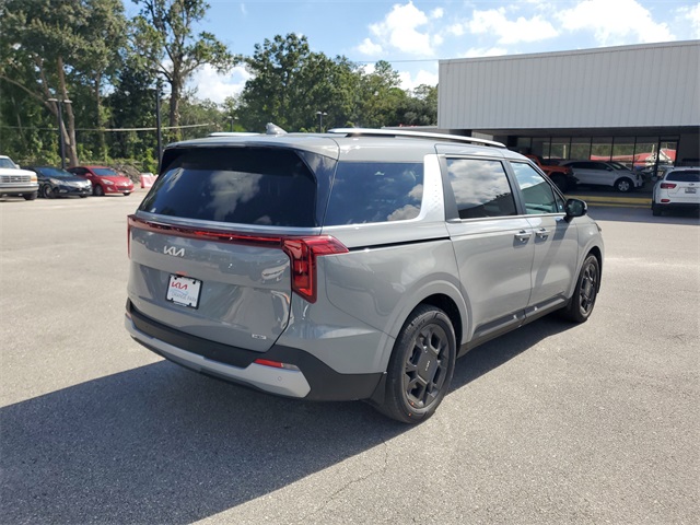 2026 Kia Carnival EX photo 2