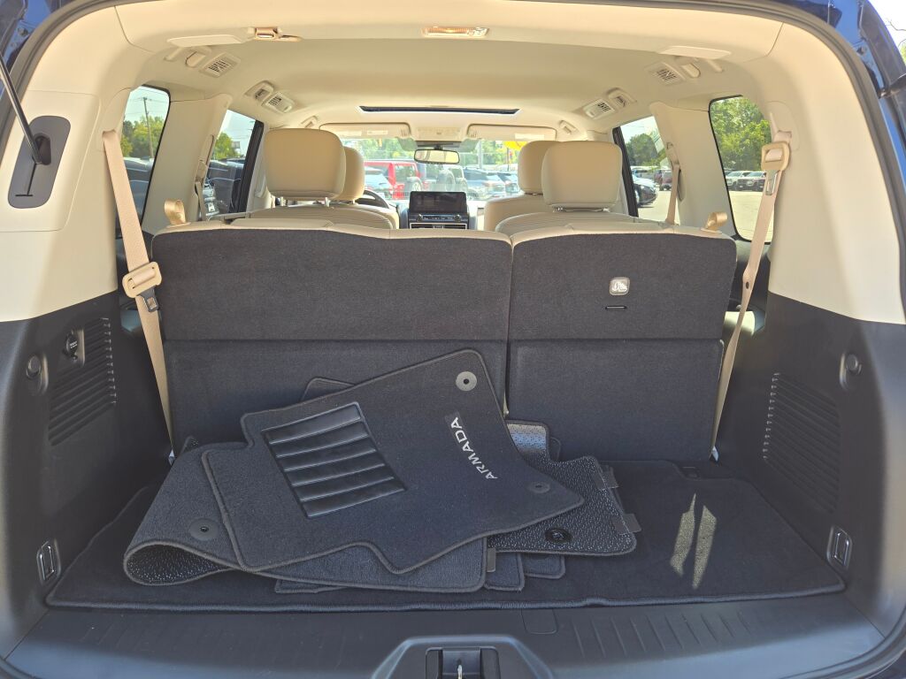 2024 Nissan Armada SL photo 10