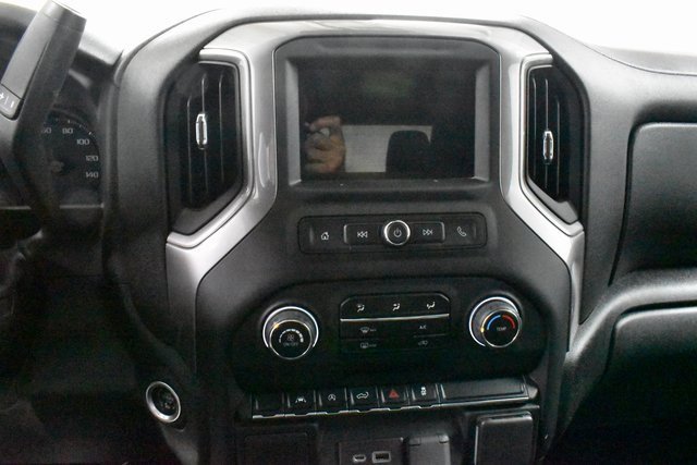 2022 Chevrolet Silverado 1500 Custom photo 19