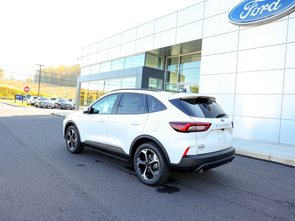 2025 Ford Escape ST-Line Select photo 32