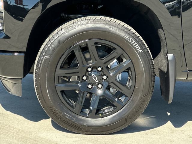 2025 Chevrolet Silverado 1500 Custom photo 24