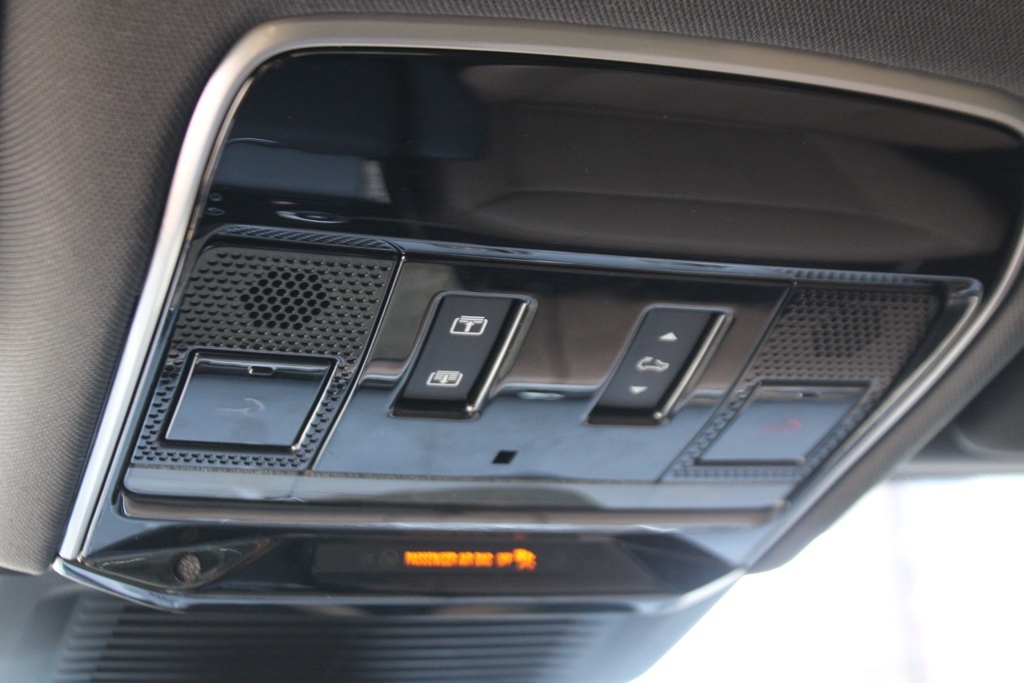 2023 Land Rover Range Rover Sport SE photo 23