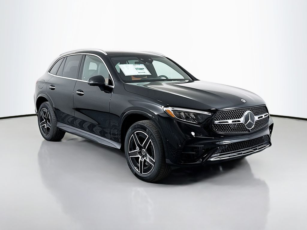 2026 Mercedes-Benz GLC Base's photo