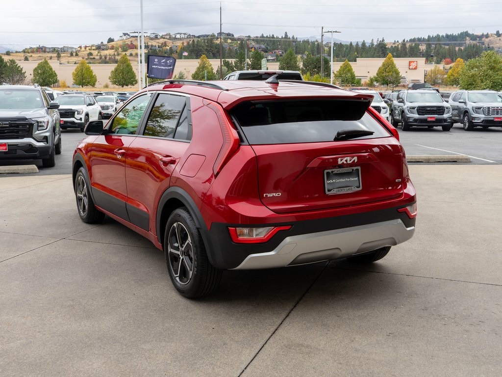 2024 Kia Niro LX photo 4