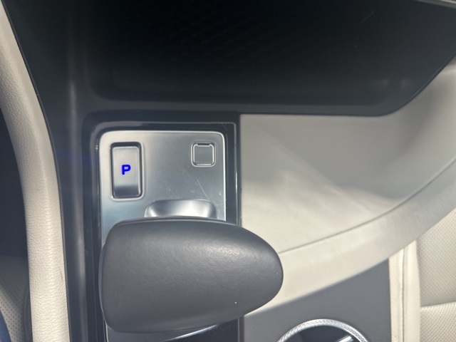 2024 Genesis G70 2.5T photo 25