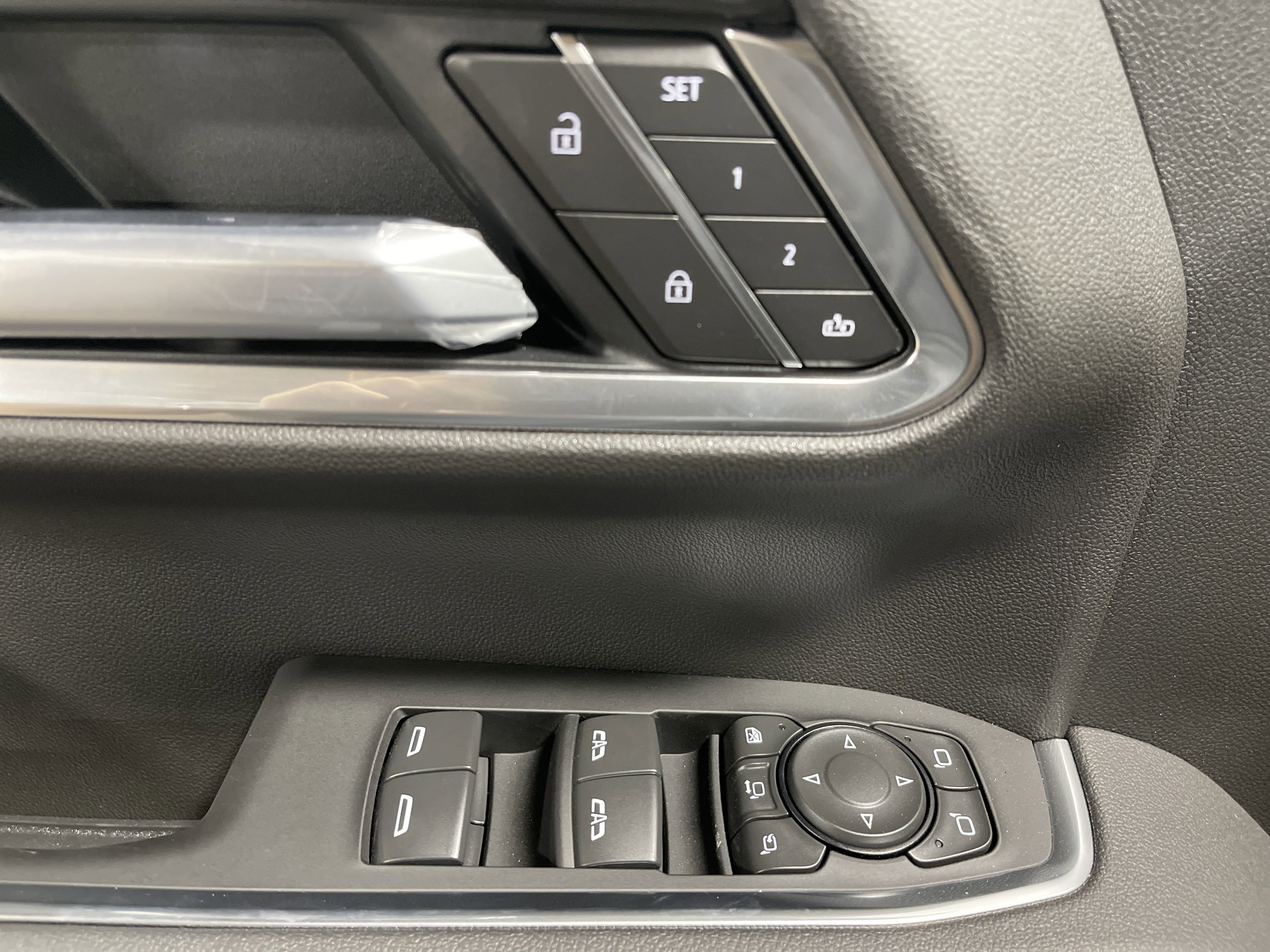 2025 Gmc Sierra 2500 HD SLT photo 4