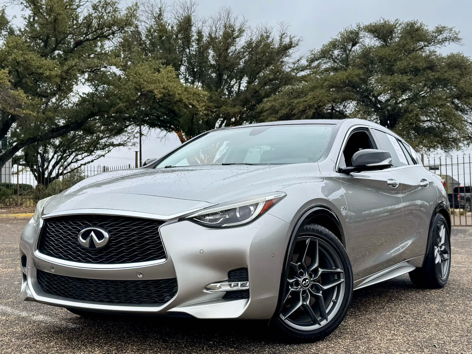 2018 INFINITI QX30 Sport's photo