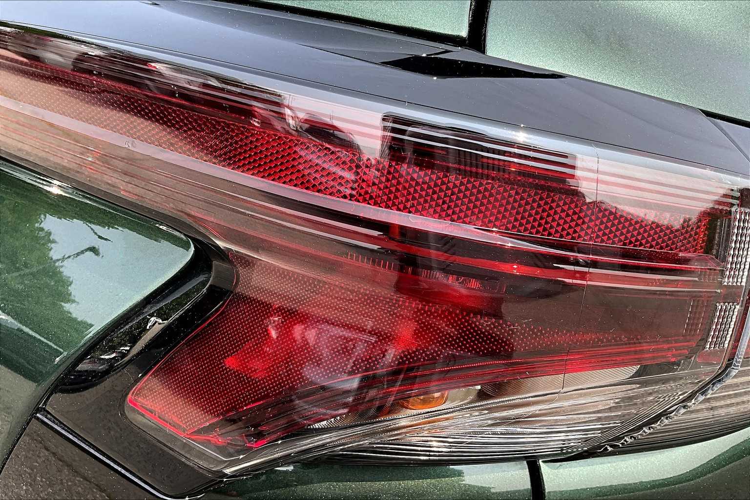 2024 Toyota Sienna LE photo 25