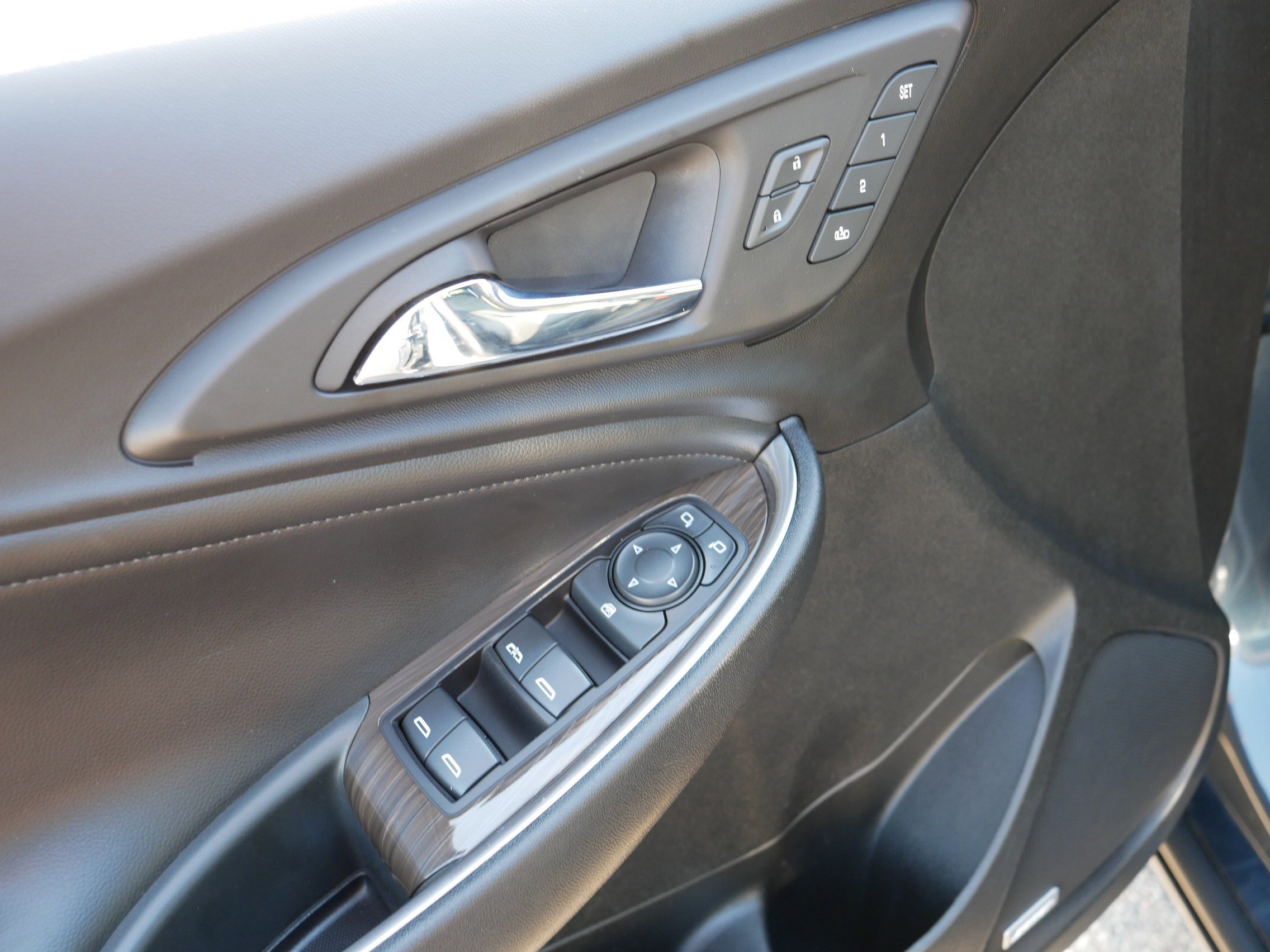 2019 Chevrolet Malibu Premier photo 16