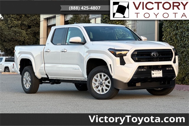 2026 Toyota Tacoma SR5's photo