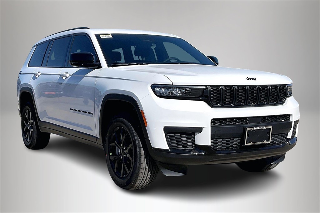 2025 Jeep Grand Cherokee L Altitude's photo