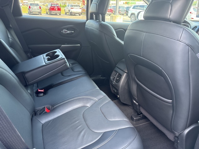 2021 Jeep Cherokee Latitude Lux photo 22