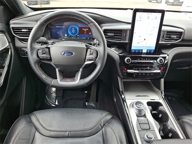 2022 Ford Explorer ST photo 8