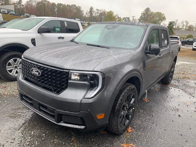 2025 Ford Maverick Lariat photo 2