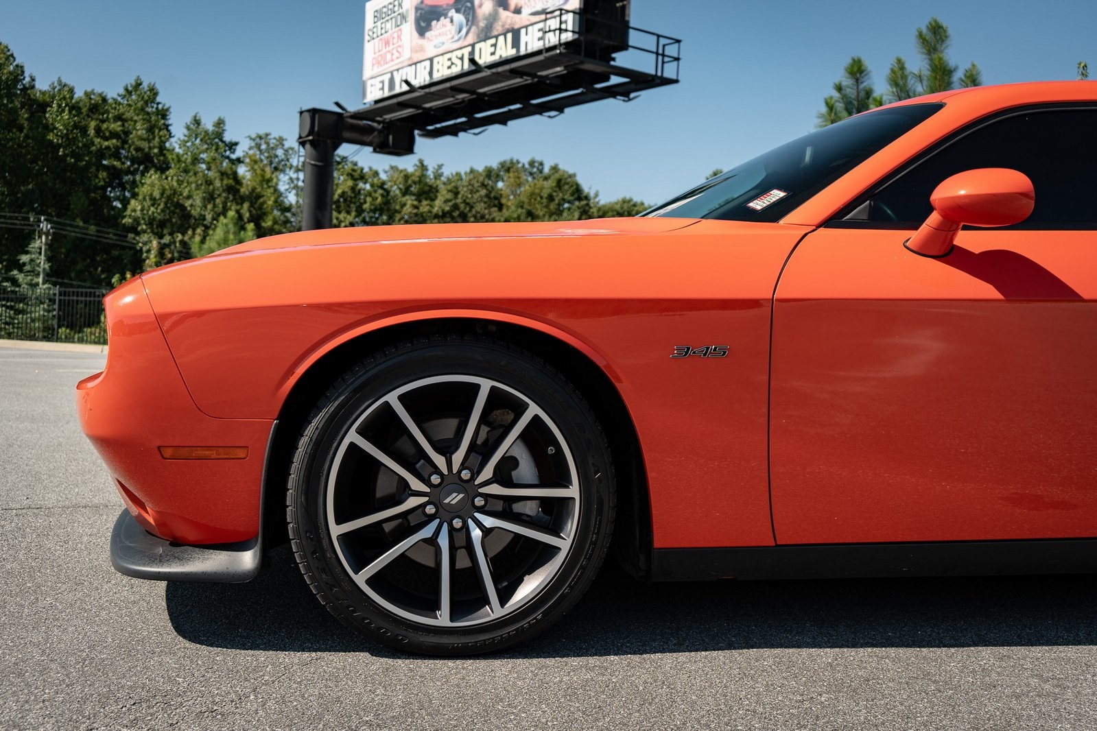 2023 Dodge Challenger R/T photo 4