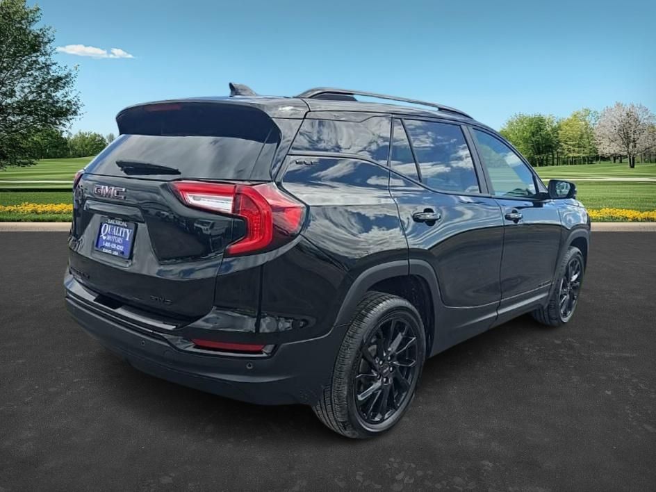 2024 Gmc Terrain SLE photo 5