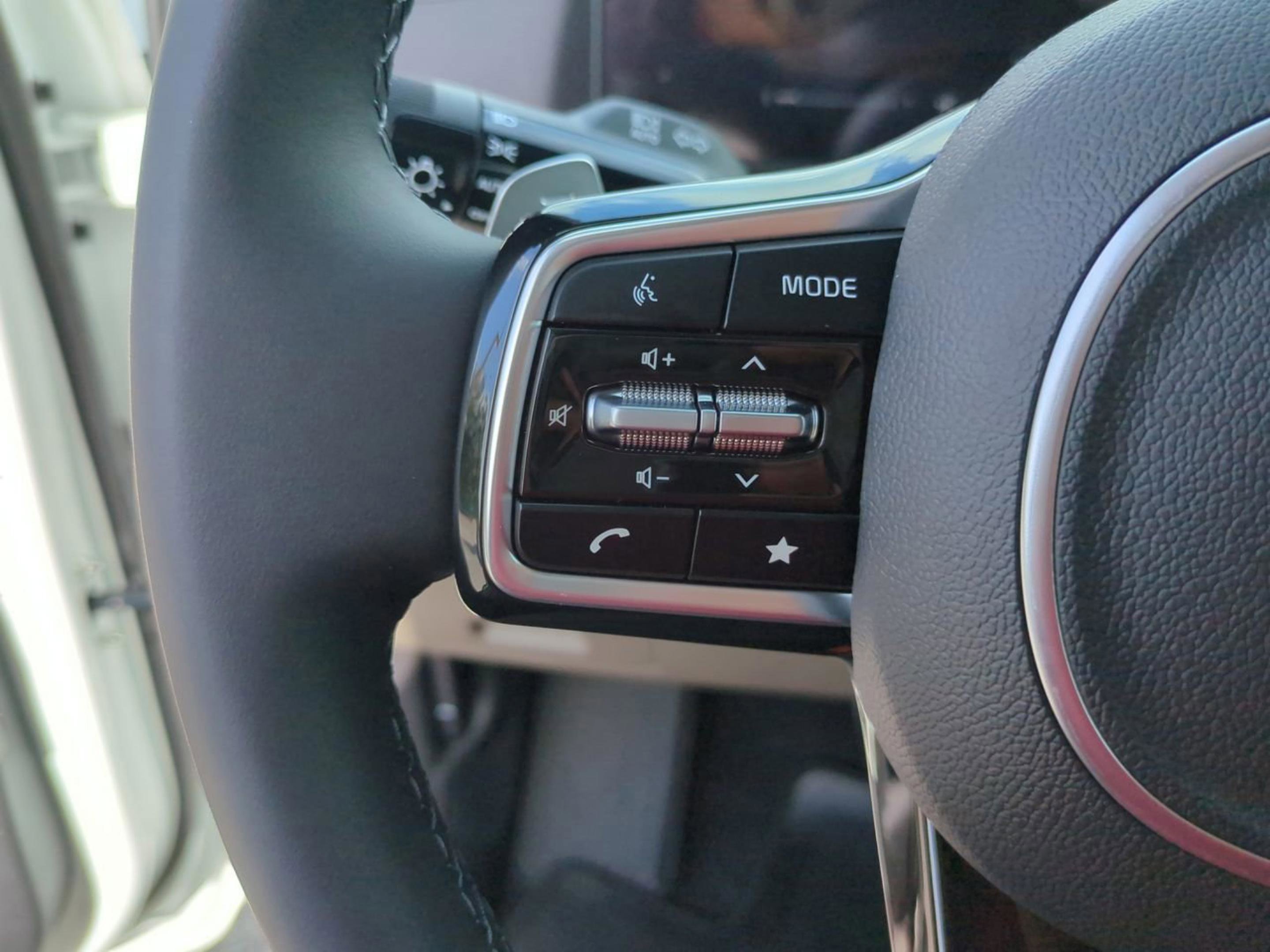 2026 Kia Carnival EX photo 28