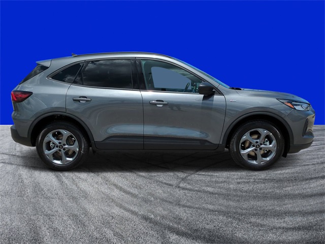 2025 Ford Escape ST-Line photo 2