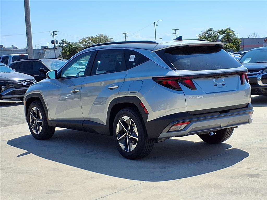 2026 Hyundai Tucson SEL photo 3