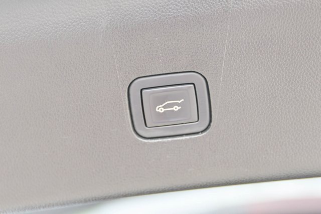 Used 2024 Summit White Buick Premium image 10