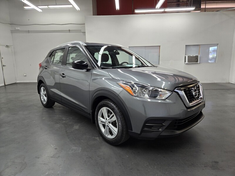 2018 Nissan Kicks S photo 4
