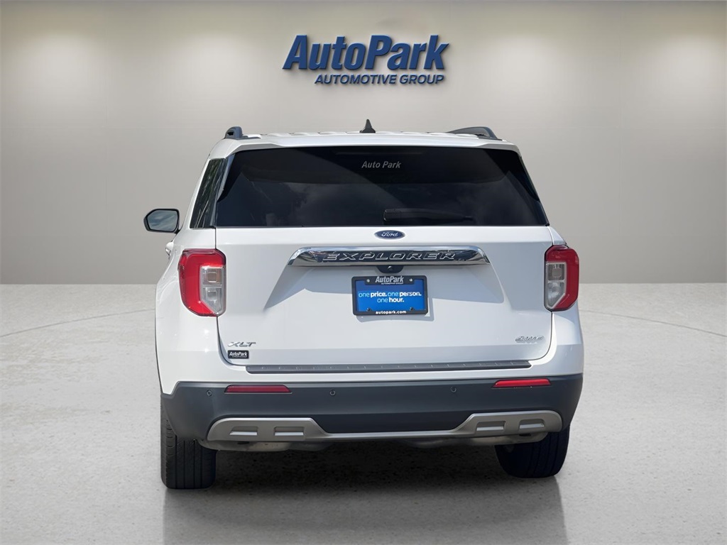 2022 Ford Explorer XLT photo 6