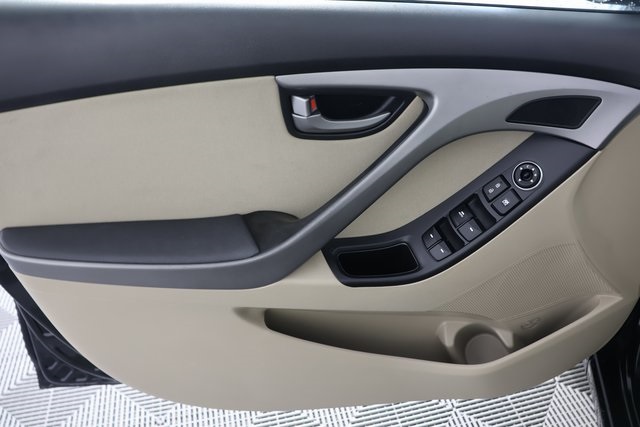 2016 Hyundai Elantra Value Edition photo 23