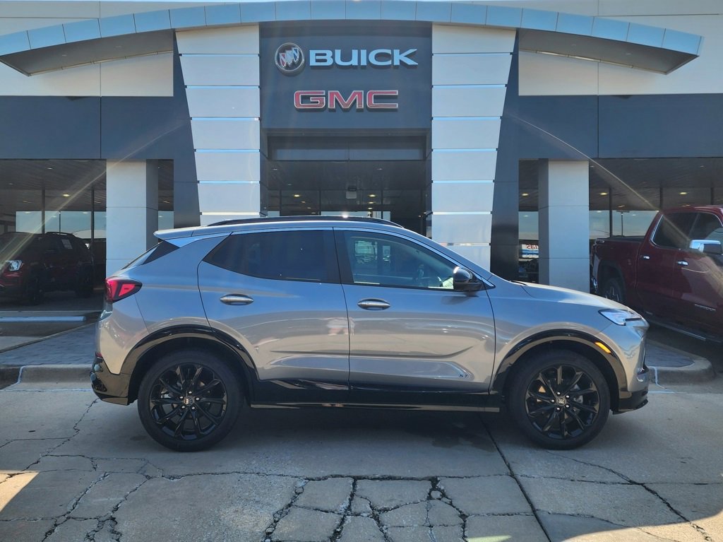 2026 Buick Encore GX Sport Touring photo 2