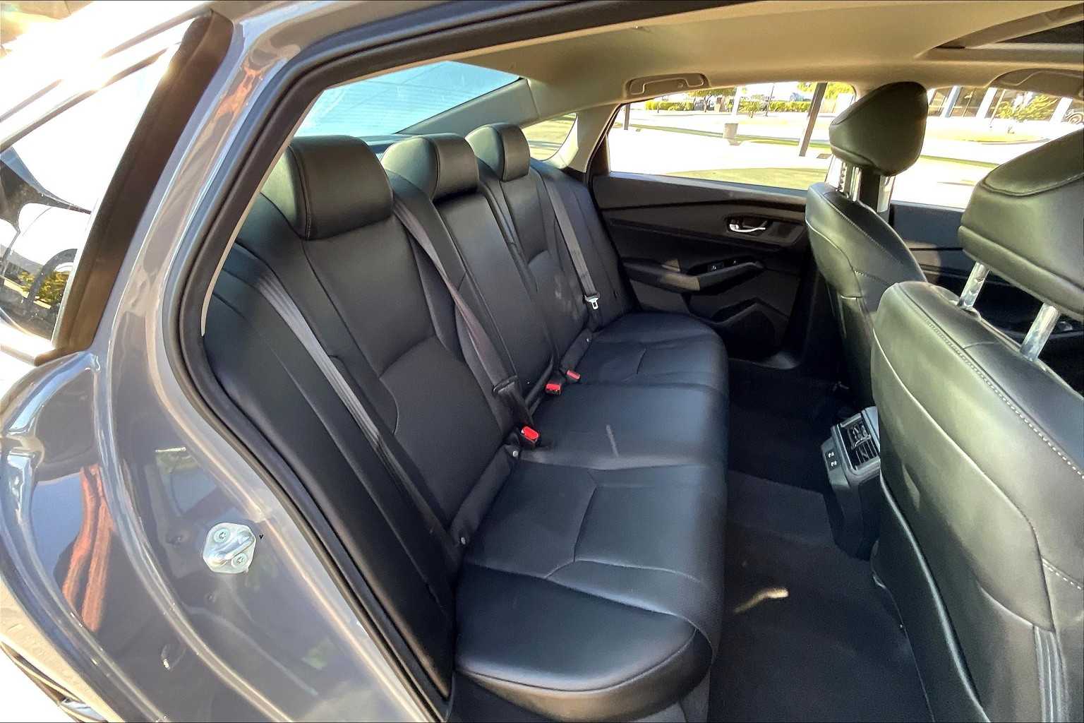 2024 Honda Accord Hybrid Touring photo 17