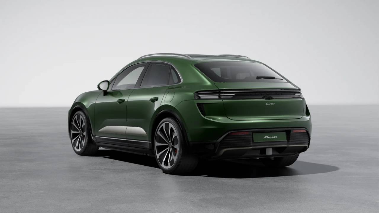 New 2024 Porsche Macan Turbo 4D Sport Utility in Brooklyn