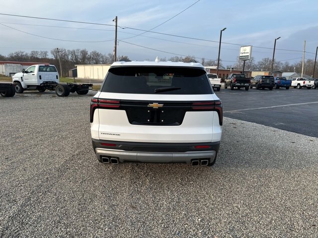 2025 Chevrolet Traverse 1LT photo 3