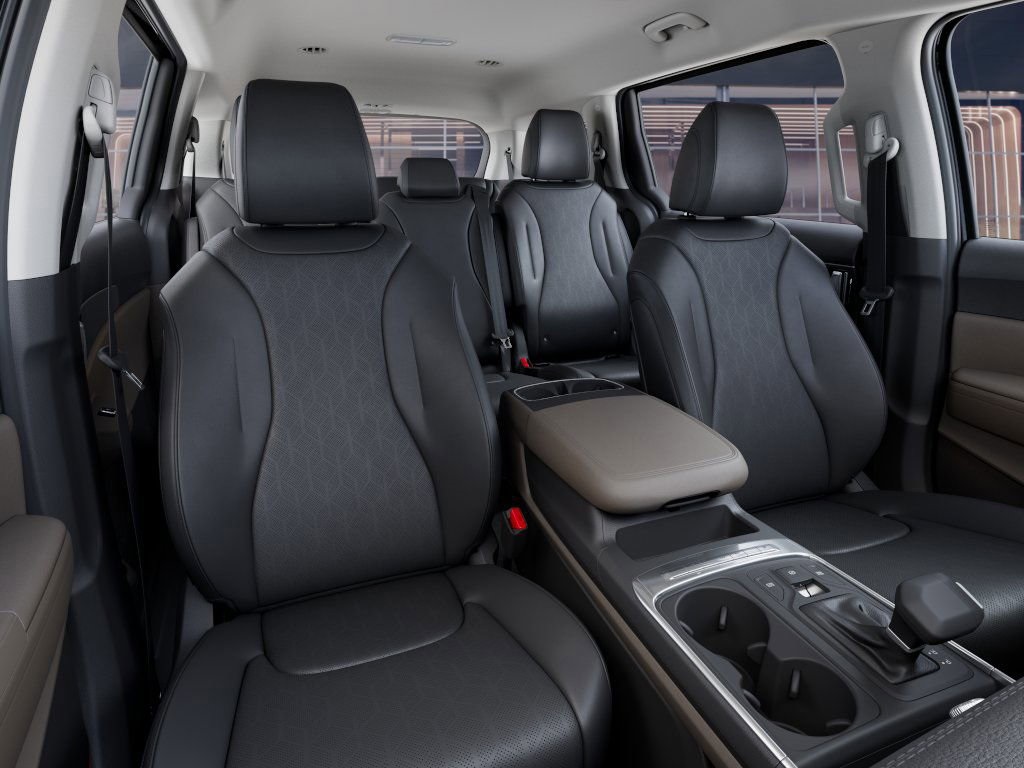2026 Kia Carnival LXS photo 13