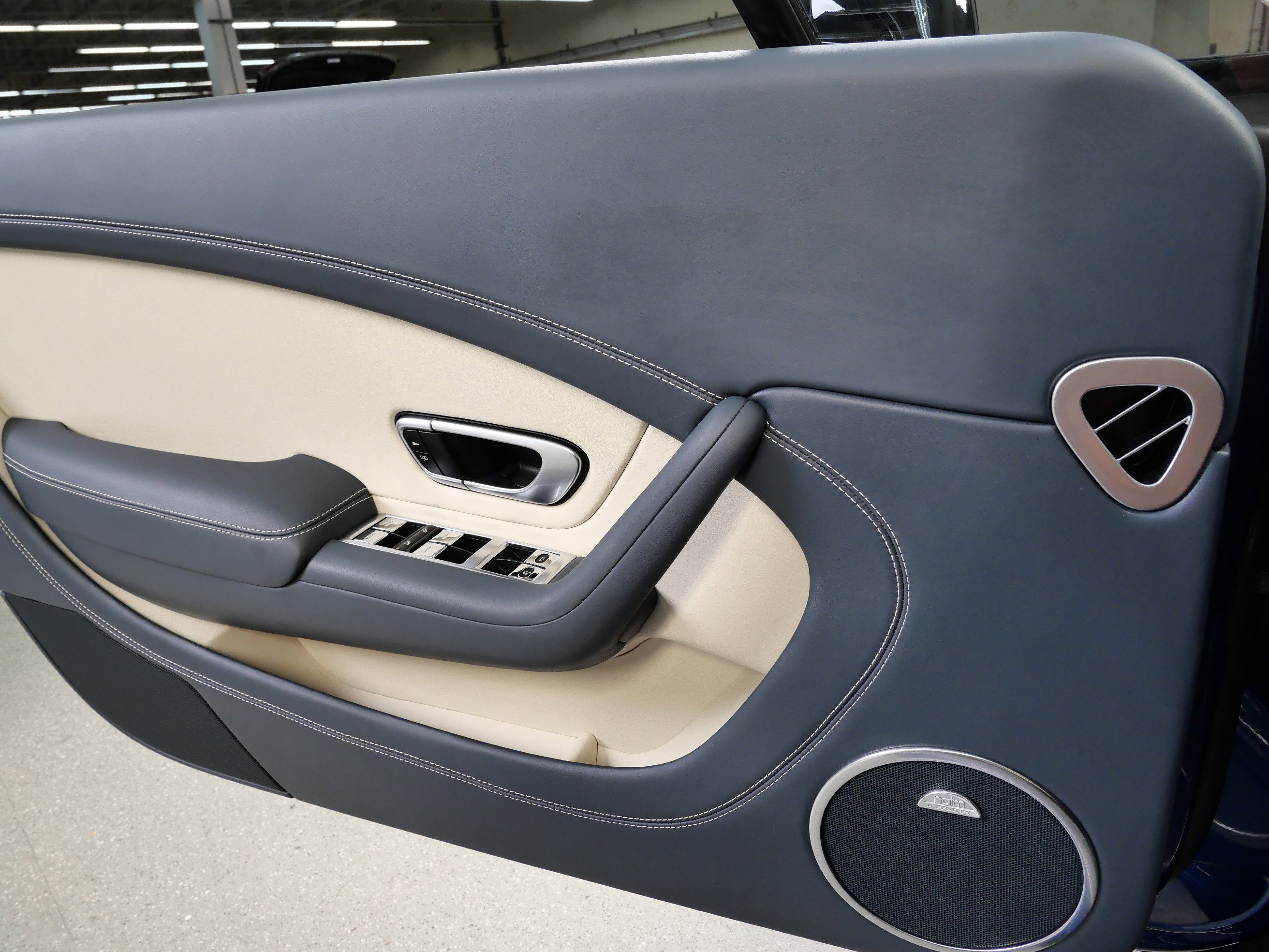 2016 Bentley Continental GT V8 S photo 27