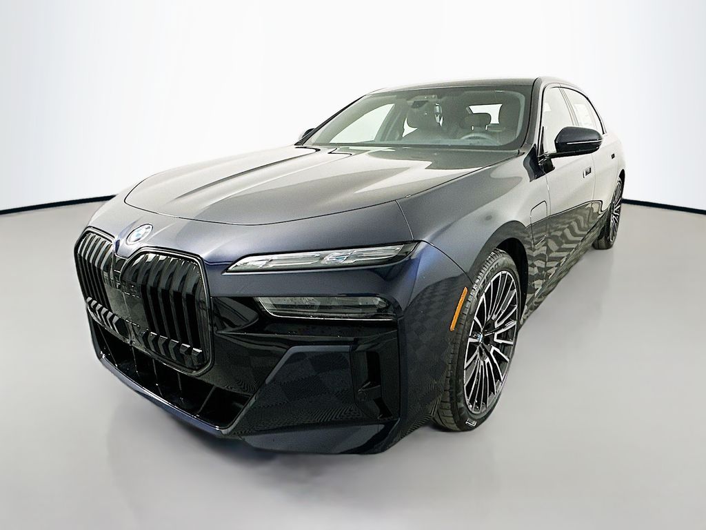 2026 Bmw 750e photo 2