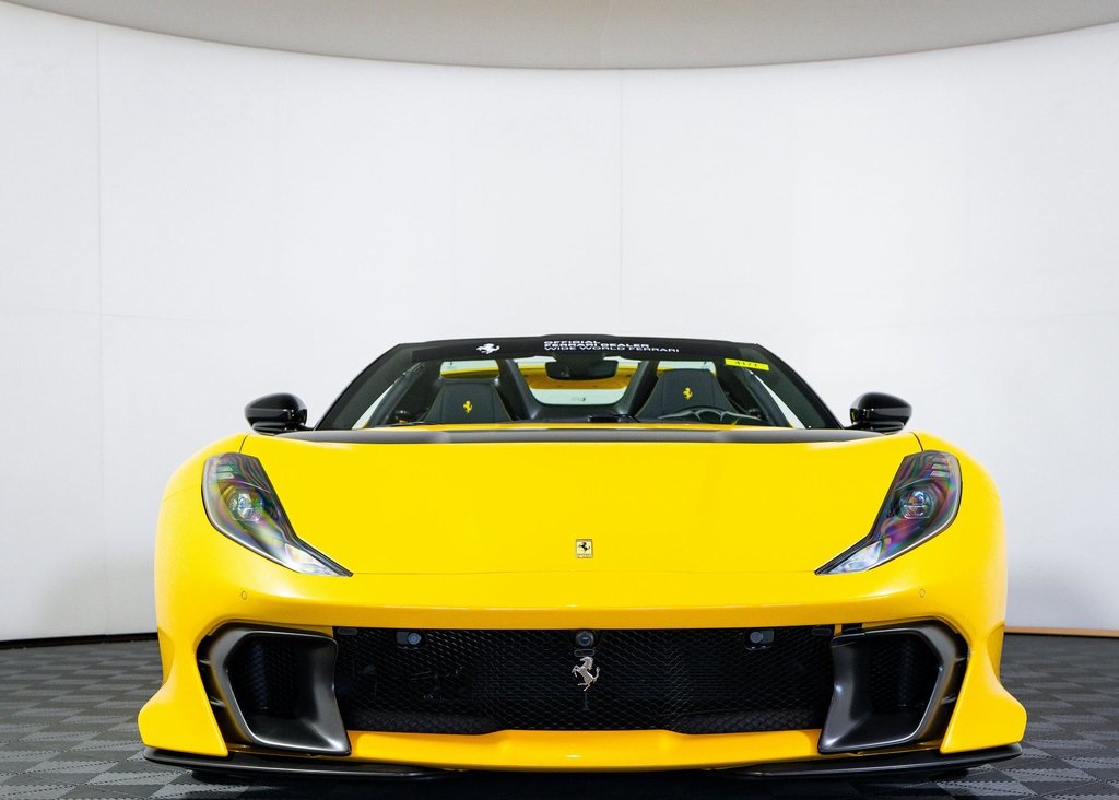 2023 Ferrari 812 Competizione photo 2