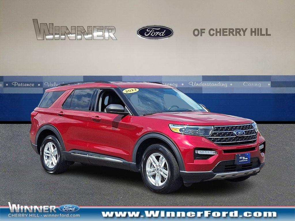 2022 Ford Explorer XLT's photo