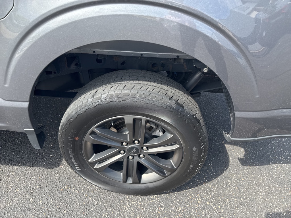 2022 Ford F-150 XLT photo 14