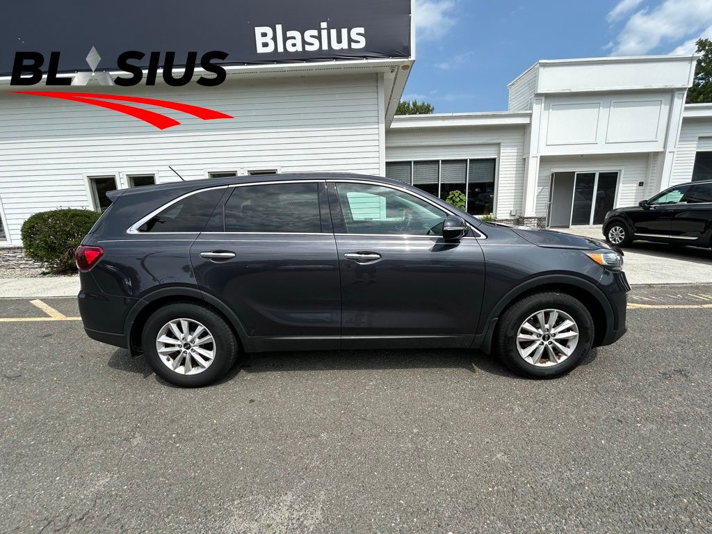2019 Kia Sorento LX photo 3