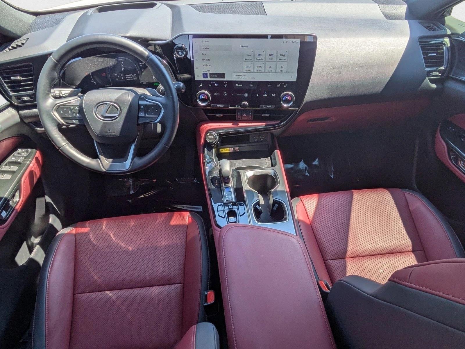 2024 Lexus NX 350h Premium AWD photo 14