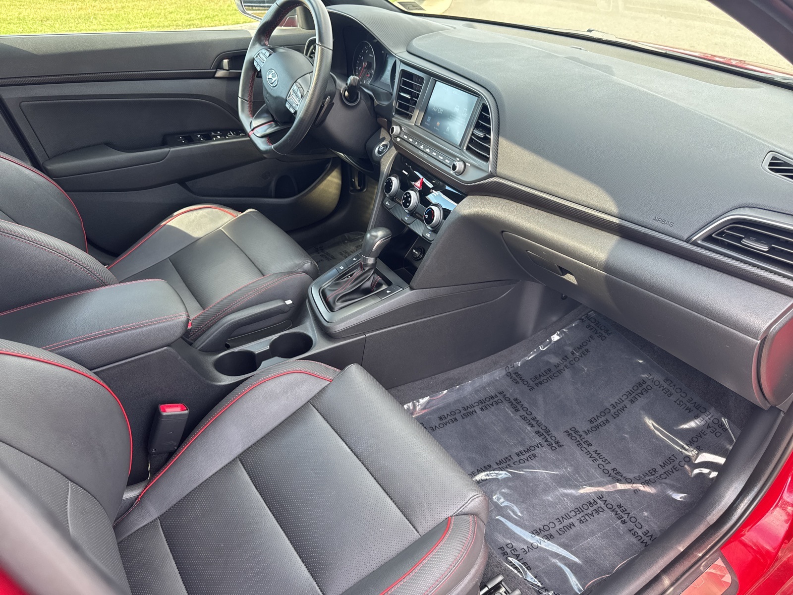 2019 Hyundai Elantra Sport photo 11