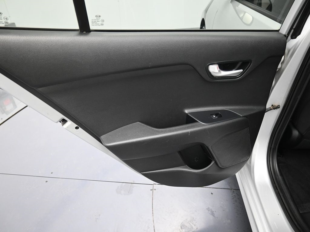 2020 Kia Rio LX photo 22