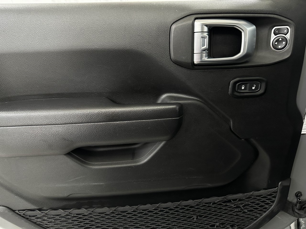 2023 Jeep Wrangler Base 4xe photo 22