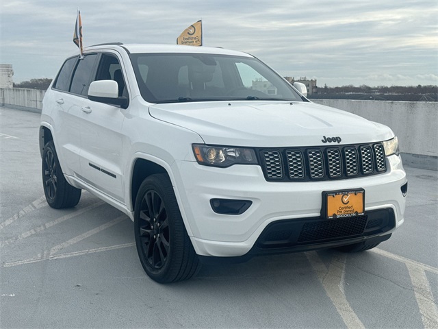 2022 Jeep Cherokee Laredo X SE Altitude photo 2