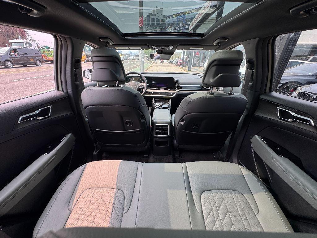 2025 Kia Sportage Plug-In Hybrid X-Line Prestige photo 8
