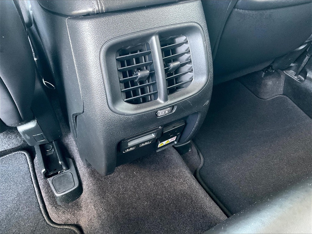 2019 Jeep Cherokee Limited photo 26