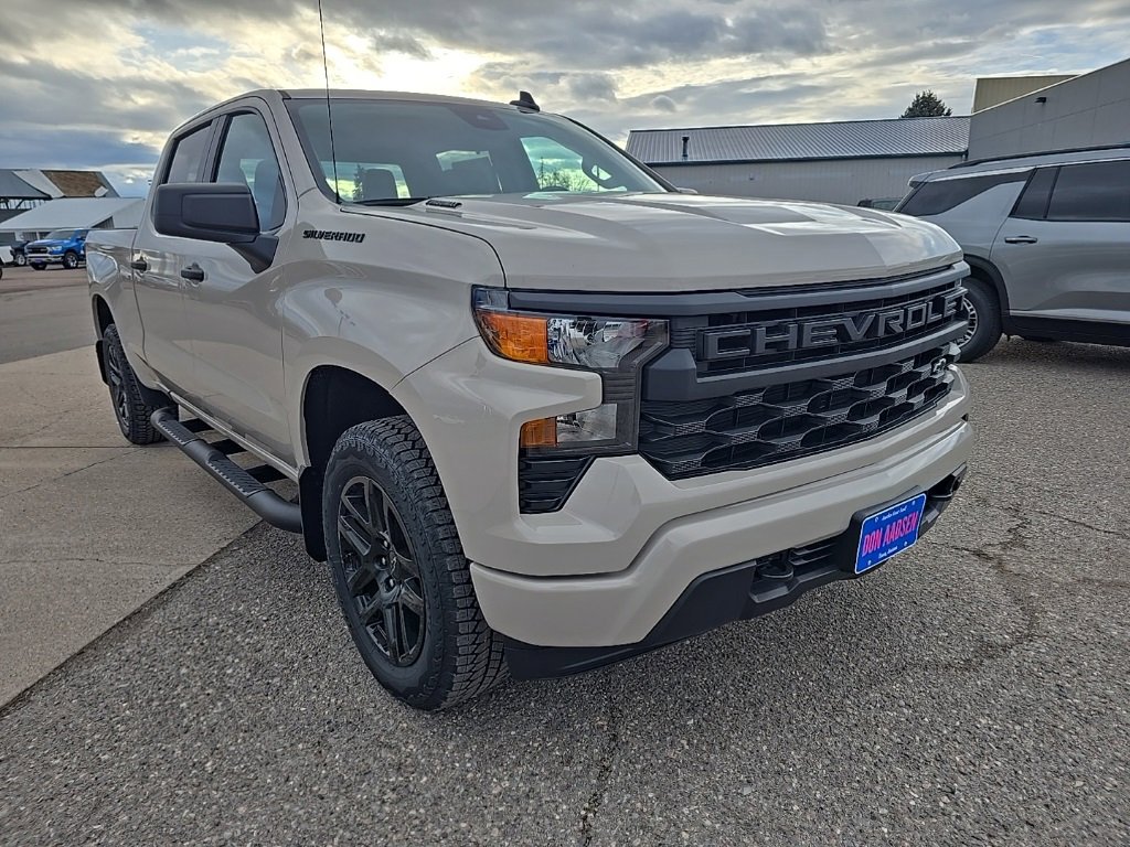 2026 Chevrolet Silverado 1500 Custom's photo