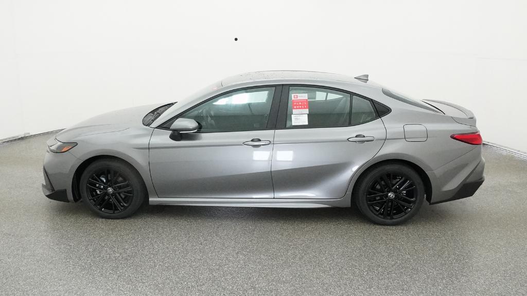 2025 Toyota Camry SE photo 6